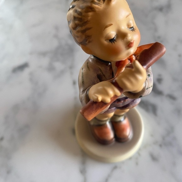 Hummel Figurine Morning Concert - Picture 6 of 7